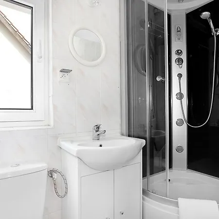 Apartament Aparts *