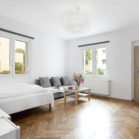 Aparts Apartament *