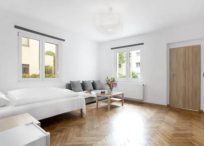 Aparts アパート *